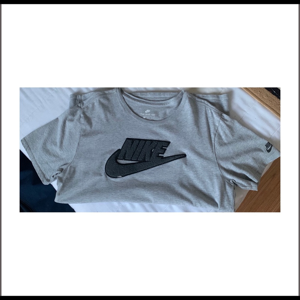 Nike t shirt